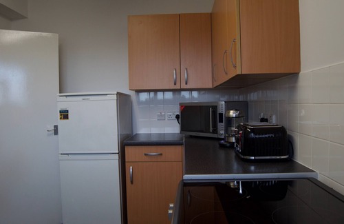 Stepney Green Apartment | Vibrant 1BD Flat in the Heart of East London