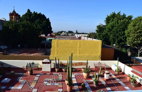 Ruta Independencia House | Vibrant Colonial House for Rent Jalatlaco