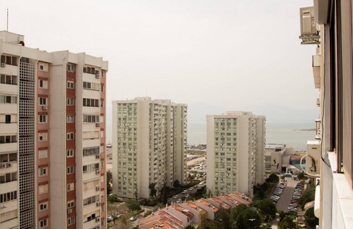 Karsiyaka Apartment | Vibrant Flat near Trendy Attractions in Karsiyaka