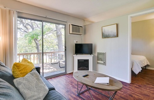 Kimberling City Apartment | Vibrant Kimberling City Hideaway with Private Deck!