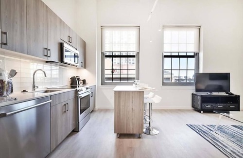 Chinatown Apartment | Vibrant Location | Boston 2 BR | Free WiFi + Desk