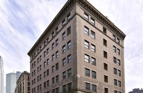 Chinatown Apartment | Vibrant Location | Boston 2 BR | Free WiFi + Desk
