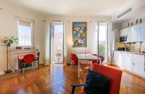 Jean-Medecin Apartment | VICTOR HUGO PALAIS AP3061 BY RIVIERA HOLIDAY HOMES