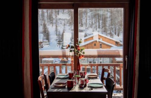 Val-d'Isere Hotel | Victoria Lodge, Friendly Hotel