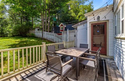 Waterford Valley House | Victorian 4br 25ba 2parking Near Parks & Dt