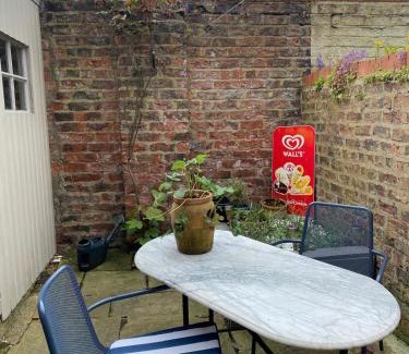 York House | Victorian Farrar Cottage