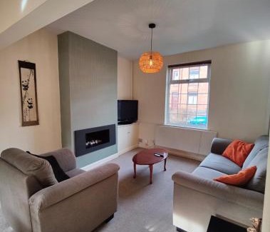 Newton-le-Willows House | Victorian Semi Detached House behind the High Street