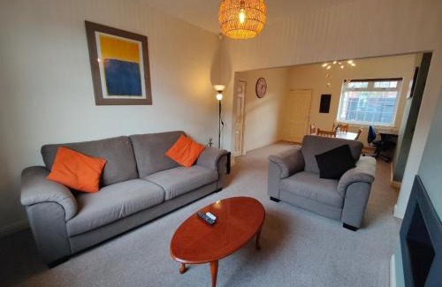 Newton-le-Willows House | Victorian Semi Detached House behind the High Street