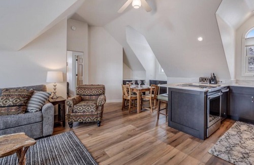 Steamboat Springs Apartment | Victorian Under the Gondola: 1 Bedroom Apartment