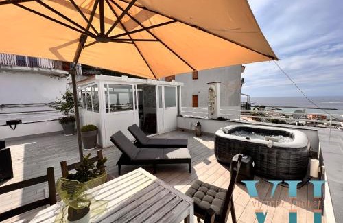 Casamicciola Terme Villa | Victory's Luxury House with Jacuzzi on the Roof