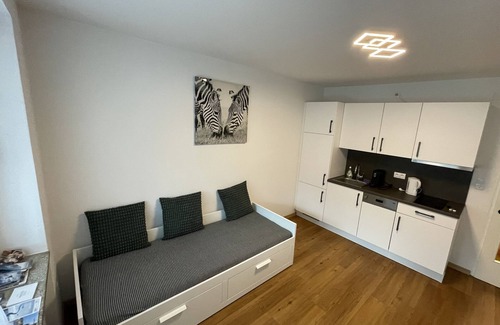 Schuttdorf Apartment | 'Vidaoro' Studio Flat close to Ski Lift with Wi-Fi
