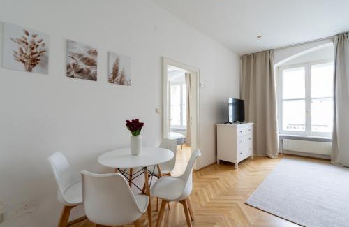 Innere Stadt Apartment | Vienna Central Panorama
