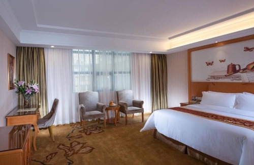 Xiangqiao Qu Hotel | Vienna Hotel Chaozhou Bus Station