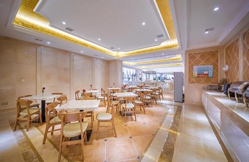 Hongshan Hotel | vienna hotel (HuaZhong Agricultural University in South Lake Store)