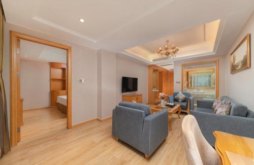 Bao'an Hotel | Vienna Hotel Shenzhen Fuyong Subway Station