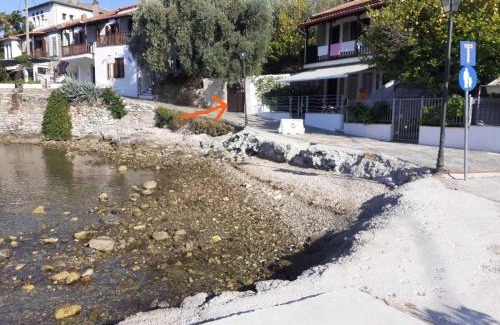 Lefokastron House | View apartment