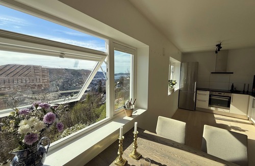 Bergenhus Apartment | View apartment in Bergen - Walking distance to the city center and beautiful city mountains