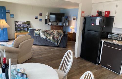 Oak Harbor Apartment | View Harbor Downtown R and R
