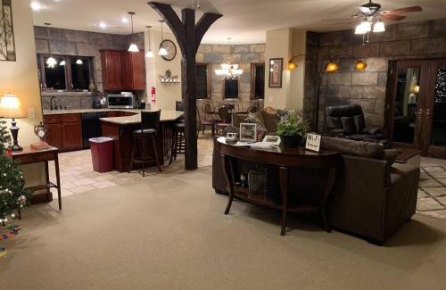 Nauvoo Ski Chalet | View Nauvoo and the Mighty Mississippi/Sidon