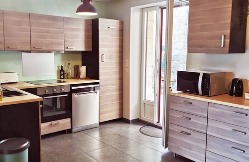 Cenac-et-Saint-Julien Apartment | View of the Dordogne in the heart of La Roque Gageac