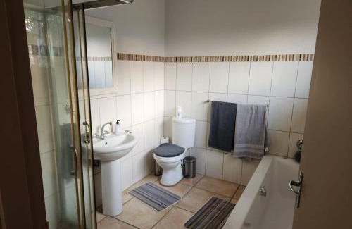 Tzaneen House | View on 83