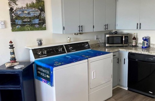 Oak Harbor Apartment | View * W/D * Downtown * Harbor * R & R!