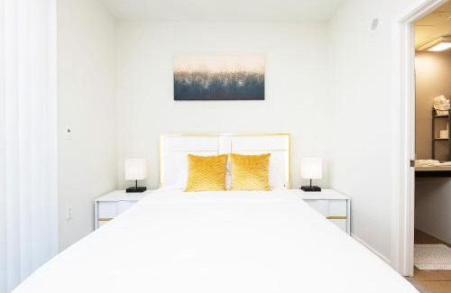 Downtown Los Angeles Apartment | ViewPoint Suites