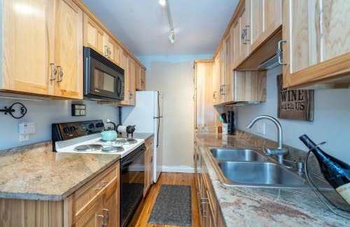 Telluride House | Viking Lodge 103 by AvantStay Stunning Condo Near Ski Lift