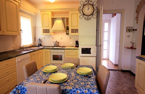 Marina di Castagneto Carducci Villa | Villa Lidia super nice apartment 2 pools in wide park 2 min walk to the beach