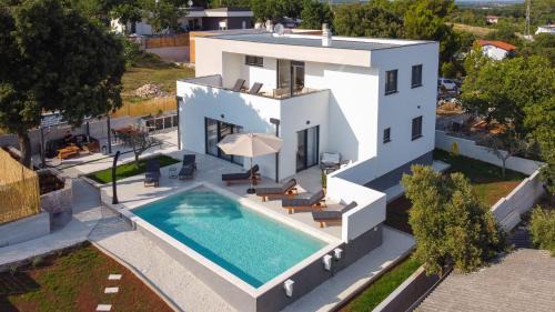 Vintijan Villa | Vila Hana