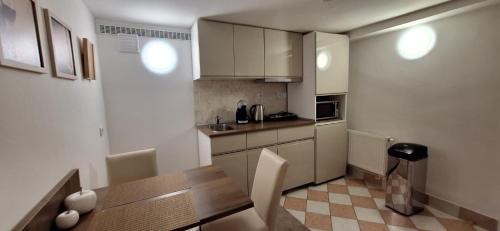 Luhacovice Apartment | Vila Linda