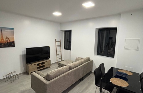 Imaculado Coracao de Maria House | Vila Ramos I- House in Funchal