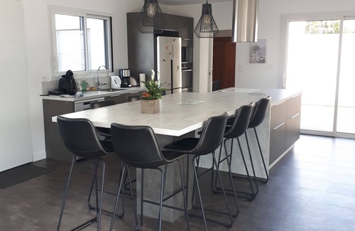 Saint-Vincent-sur-Jard Villa | Villa 10/12 p. SWIMMING POOL, SPA & PRIVATE SAUNA 2 kms from the beach, marshes, forests