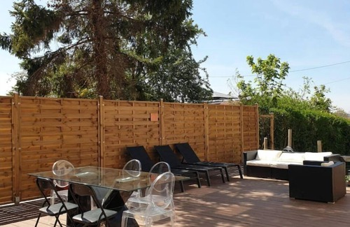 L'Hay-les-Roses Villa | Villa 145m2 modern 4 bedrooms, beautiful terrace and garden near Paris