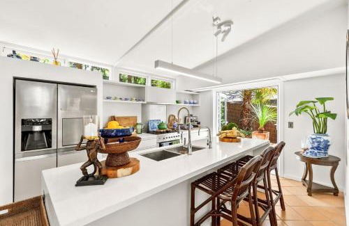 Clareville House | Villa 169 by TCC