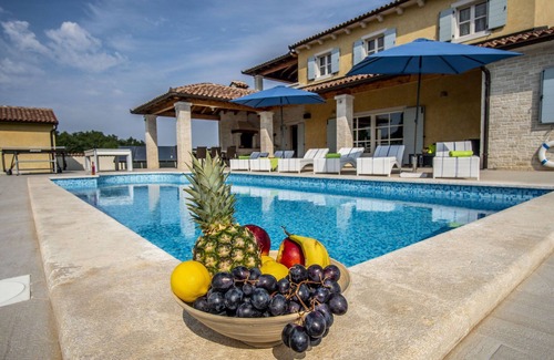 Pavicini Villa | Villa 2181/55885 (Istria - Marcana), 2000m from the beach