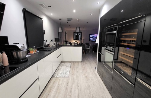 Belgodere Villa | Villa 2F 3 min from Losari beach with swimming pool, sea view