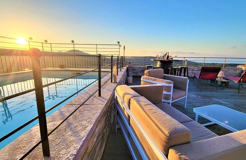 Belgodere Villa | Villa 2F 3 min from Losari beach with swimming pool, sea view