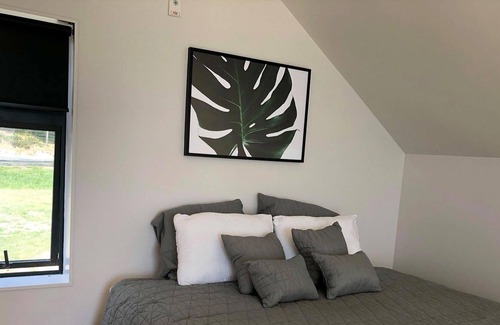 Palliser Bay Ski Chalet | Villa 3 is one of the two middle villas and is the more northern of the two cent