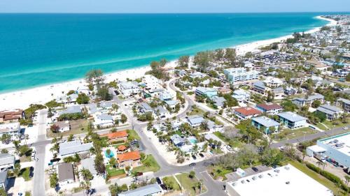 Holmes Beach Villa | Villa #3 Seahorse