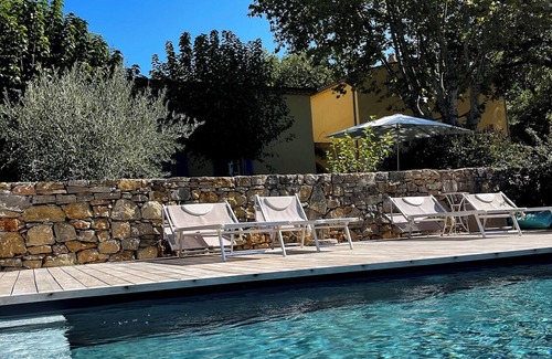 Neoules Villa | Villa 4* Les Mûriers with swimming pool in a vineyard 3 suites 3-7 pers