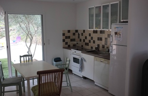 Entrecasteaux Villa | Villa 6/8 people on the heights of Entrecasteaux (Var), charming v