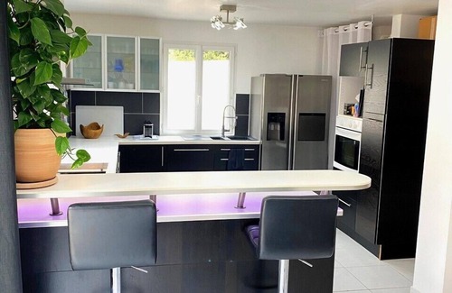 Le Beausset House | Villa 6 persons/pool/jacuzzi/campagne/terrain de pétanque/15 km Bandol