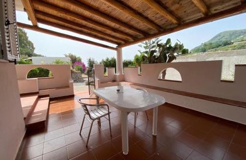 Contrada Santa Lucia Villa | Villa a Lipari