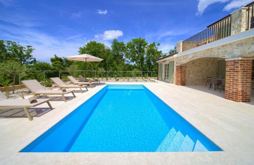 Rasopasno Villa | Villa Adria