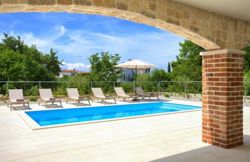 Rasopasno Villa | Villa Adria
