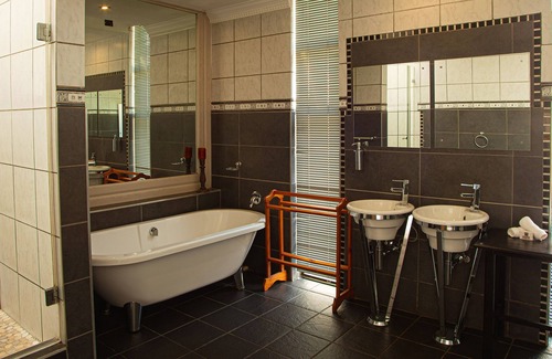 Equestria Hotel | Villa Africa Boutique Hotel