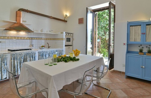 Milazzo Villa | Villa Afrodite 8, Emma Villas