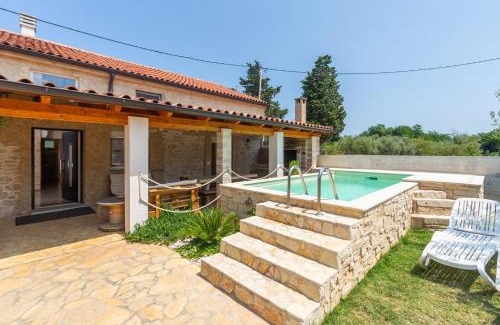 Savudrija Villa | Villa Alina with Pool