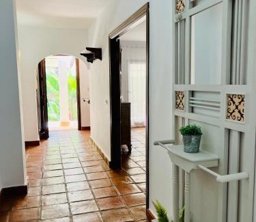 Las Jaras House | Villa ALJARAL, Espectacular,piscina,chimenea, climatización, wifi